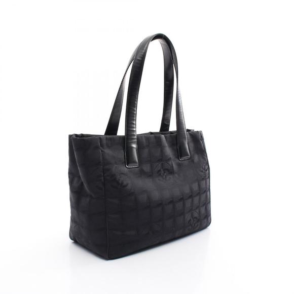 Chanel Airline Shoulder Bag White Black - Picture 2 of 10